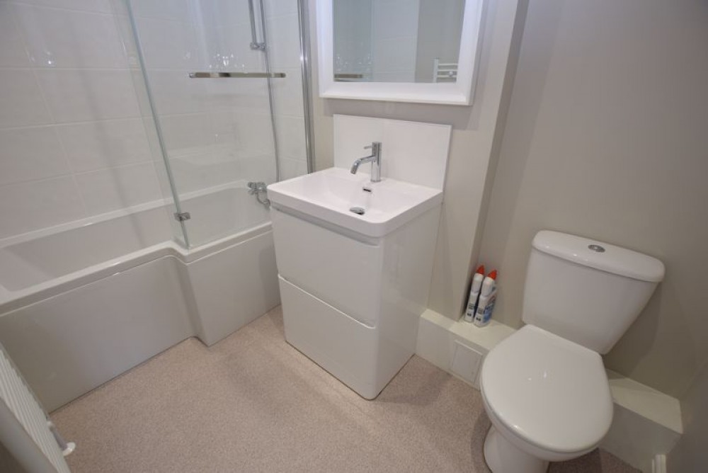 Images for Sandringham Avenue, WHISTON