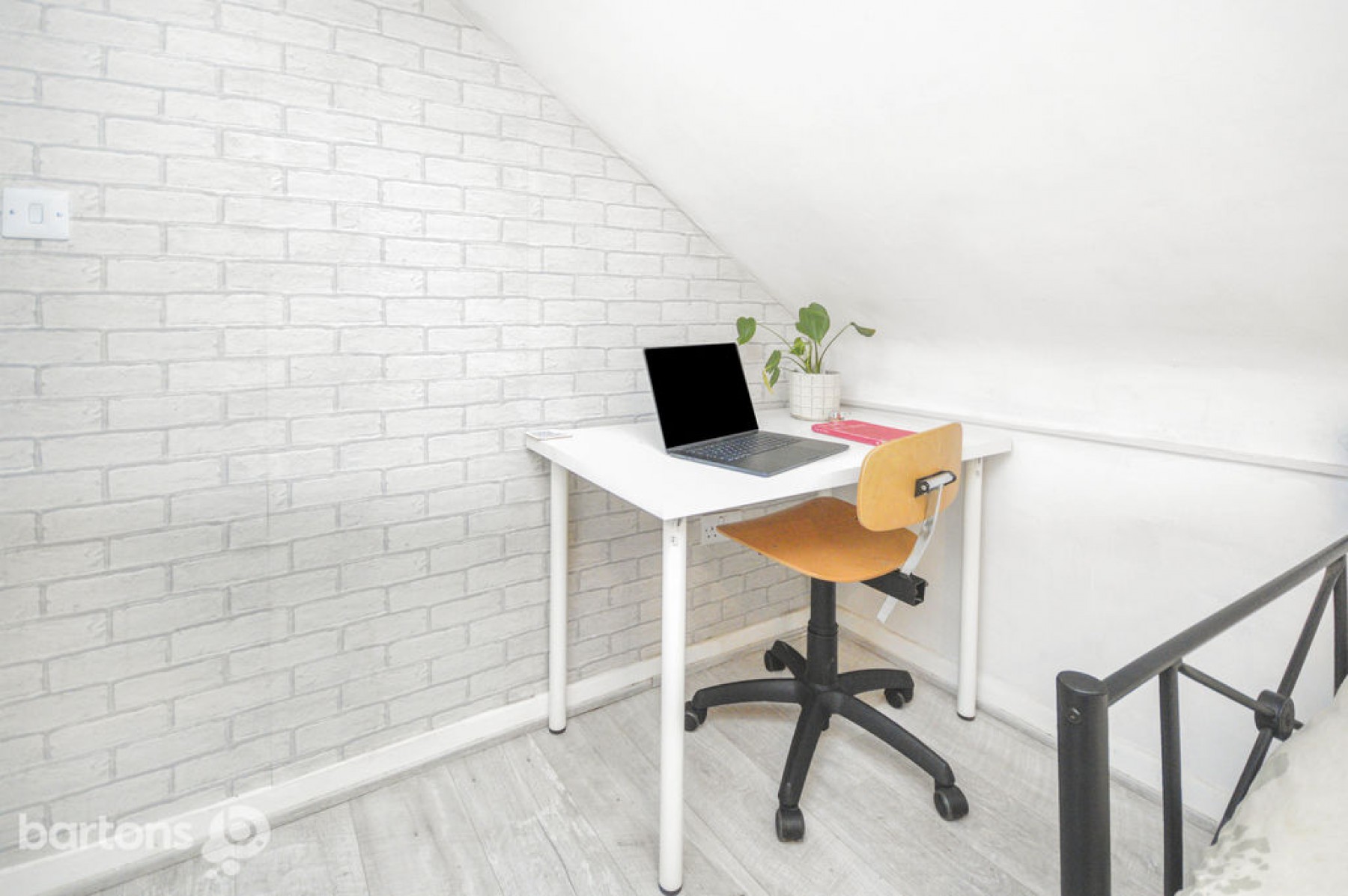 Images for Cross Street, Bramley