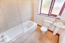Images for Holly Crescent, Sunnyside