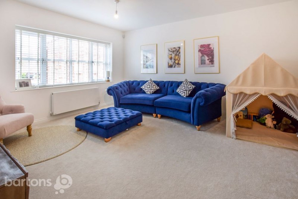 Images for Weavers Chase, WICKERSLEY