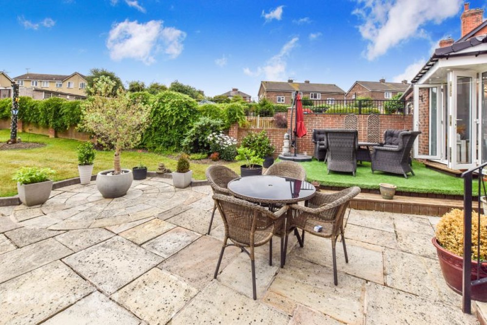 Images for White Heather, Doncaster Road, THRYBERGH