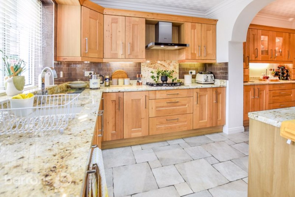 Images for White Heather, Doncaster Road, THRYBERGH