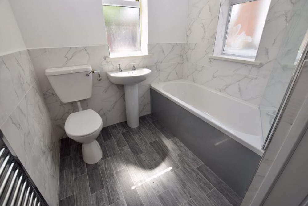 Images for Wood Lane, TREETON