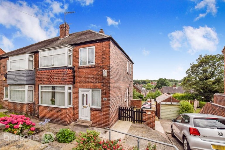 Oakwood Grove, Broom