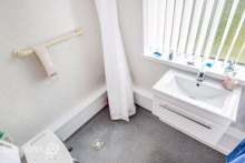 Images for Oakwood Grove, Broom
