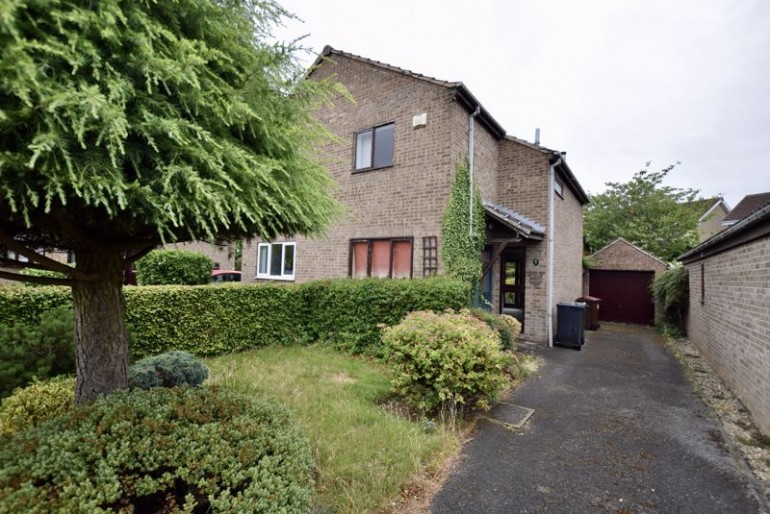 Matthews Drive, WICKERSLEY