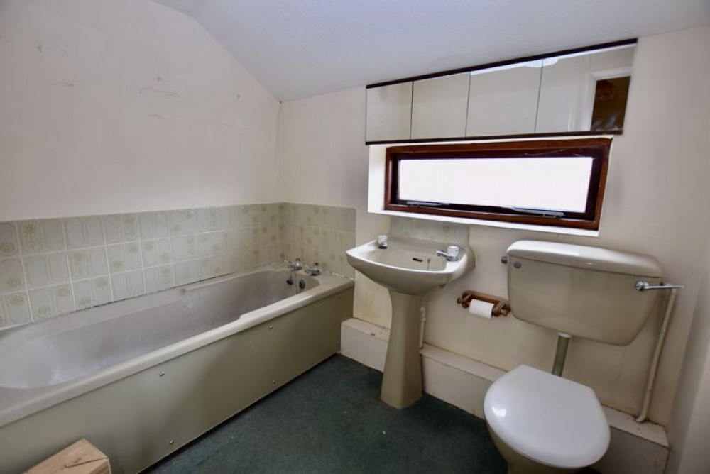 Images for Matthews Drive, WICKERSLEY