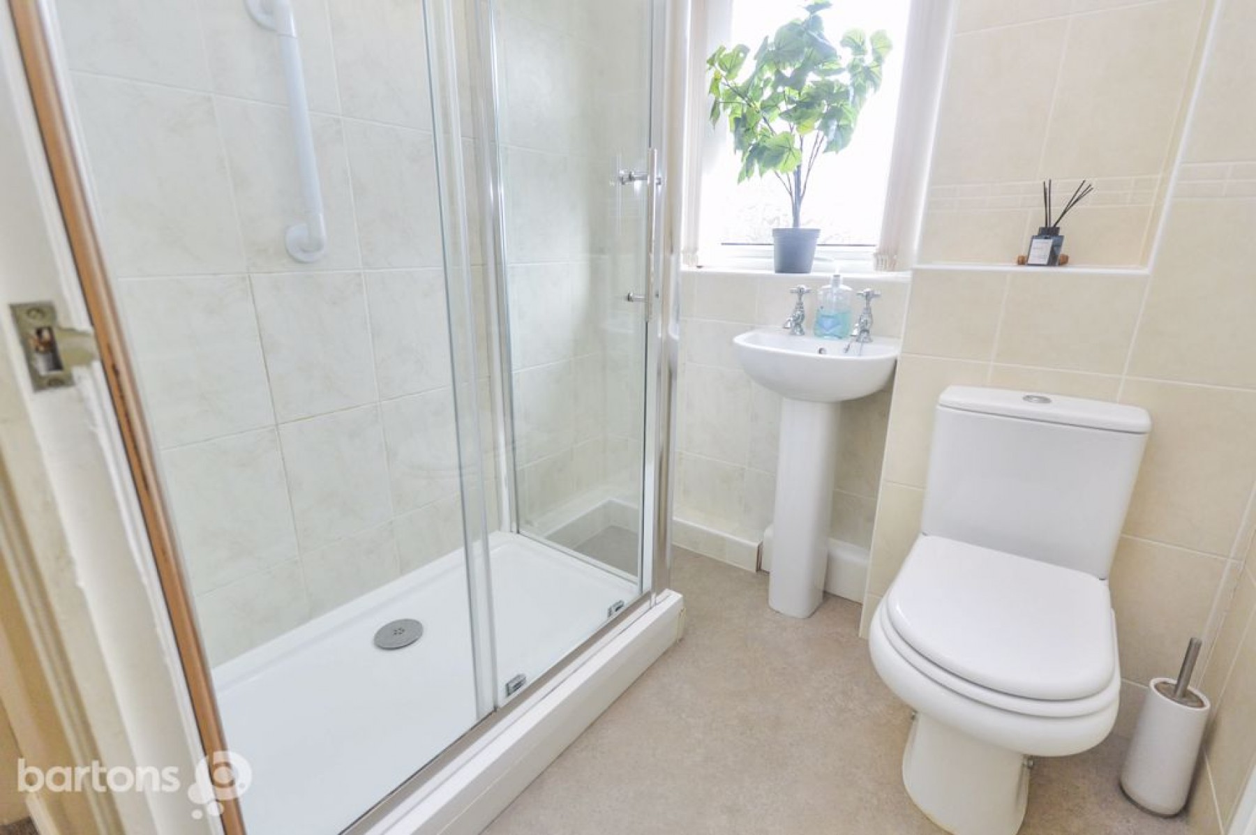 Images for Wroxham Way, Bramley