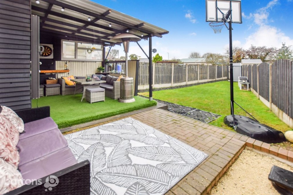 Images for Plane Drive, WICKERLSEY