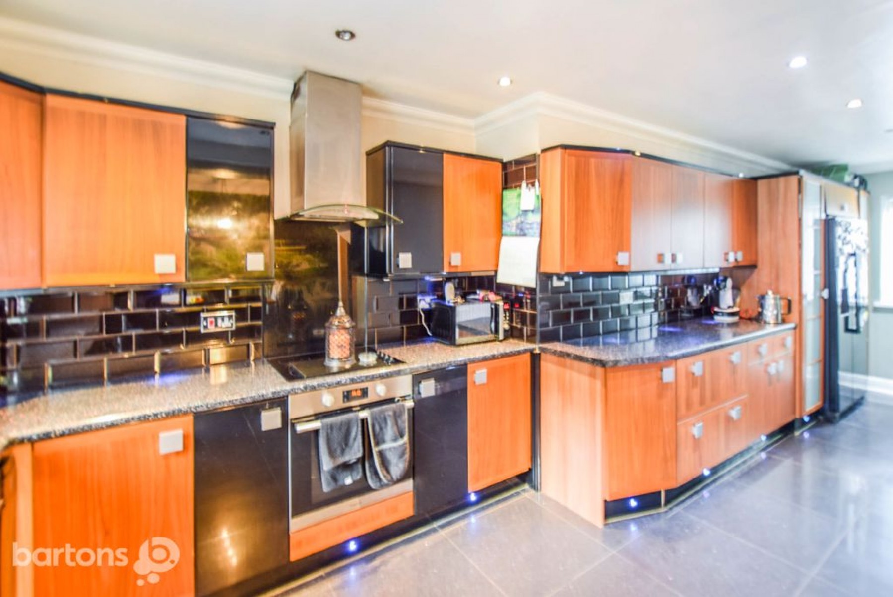 Images for Simmonite Road, KIMBERWORTH