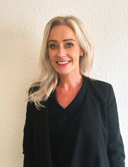  Mandy  Ferris , Director 